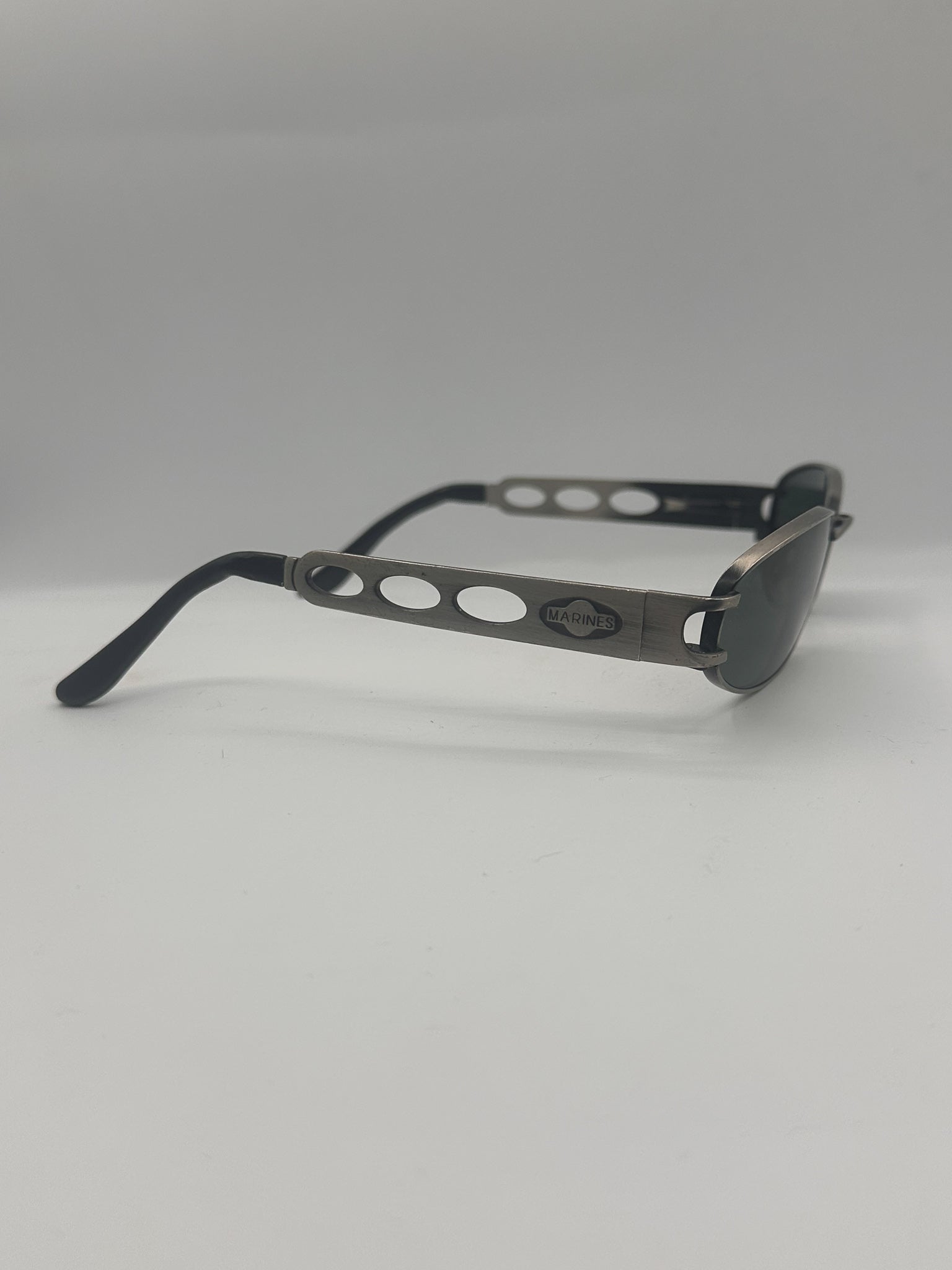 Metal 1990s Marines vintage Sunglasses, right side 2