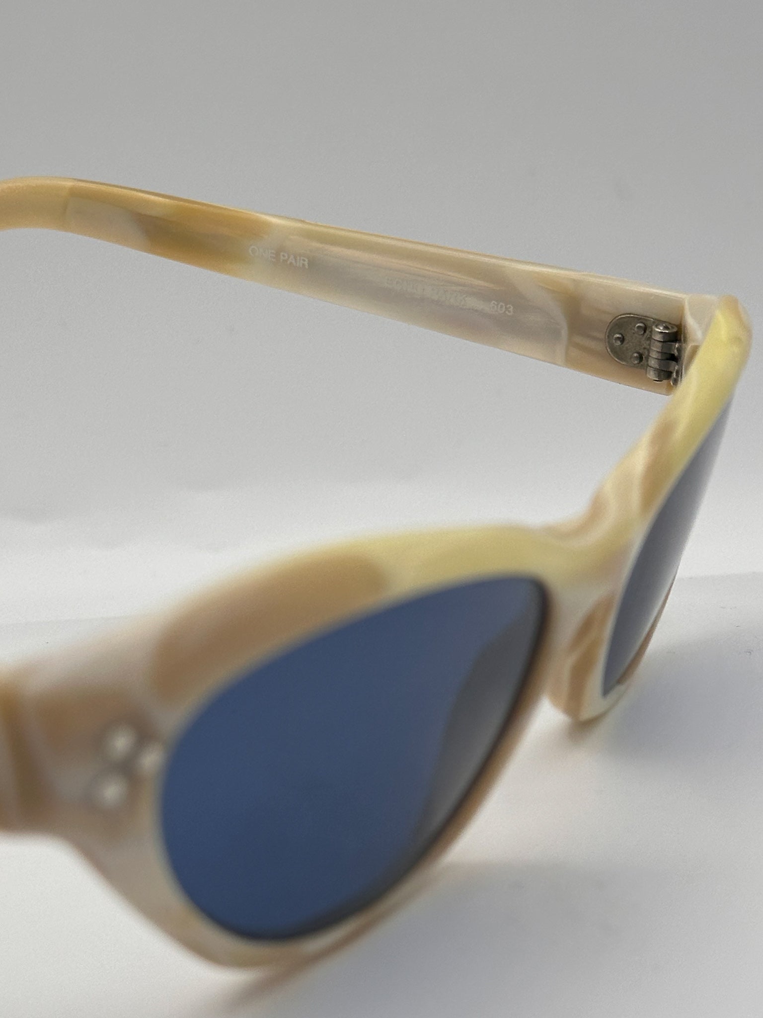 Opal_1990s_L.A._Eyeworks_vintage_sunglasses, front zoom in side
