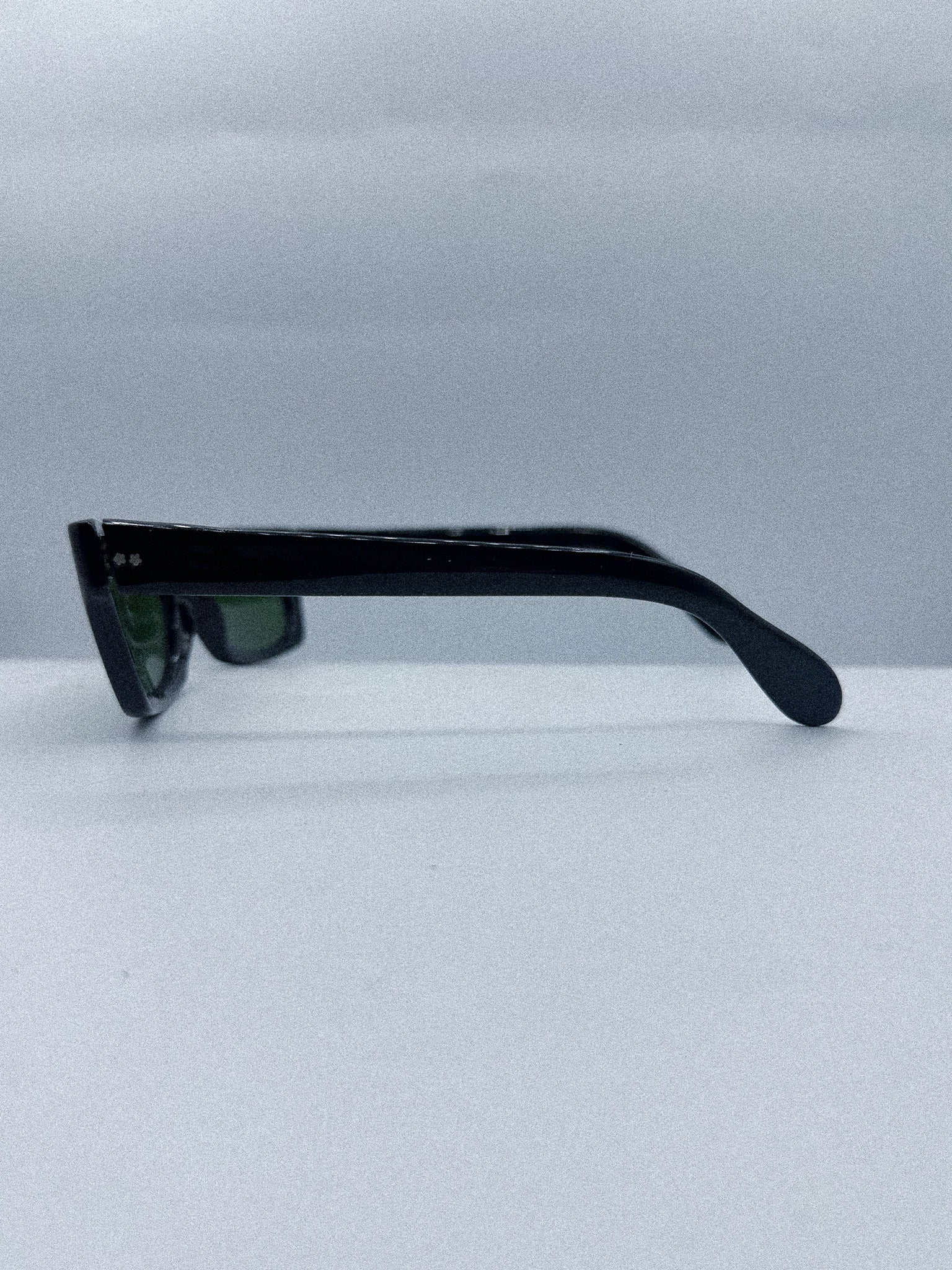 Starstruck  1960s Calypso Sunglasses left side