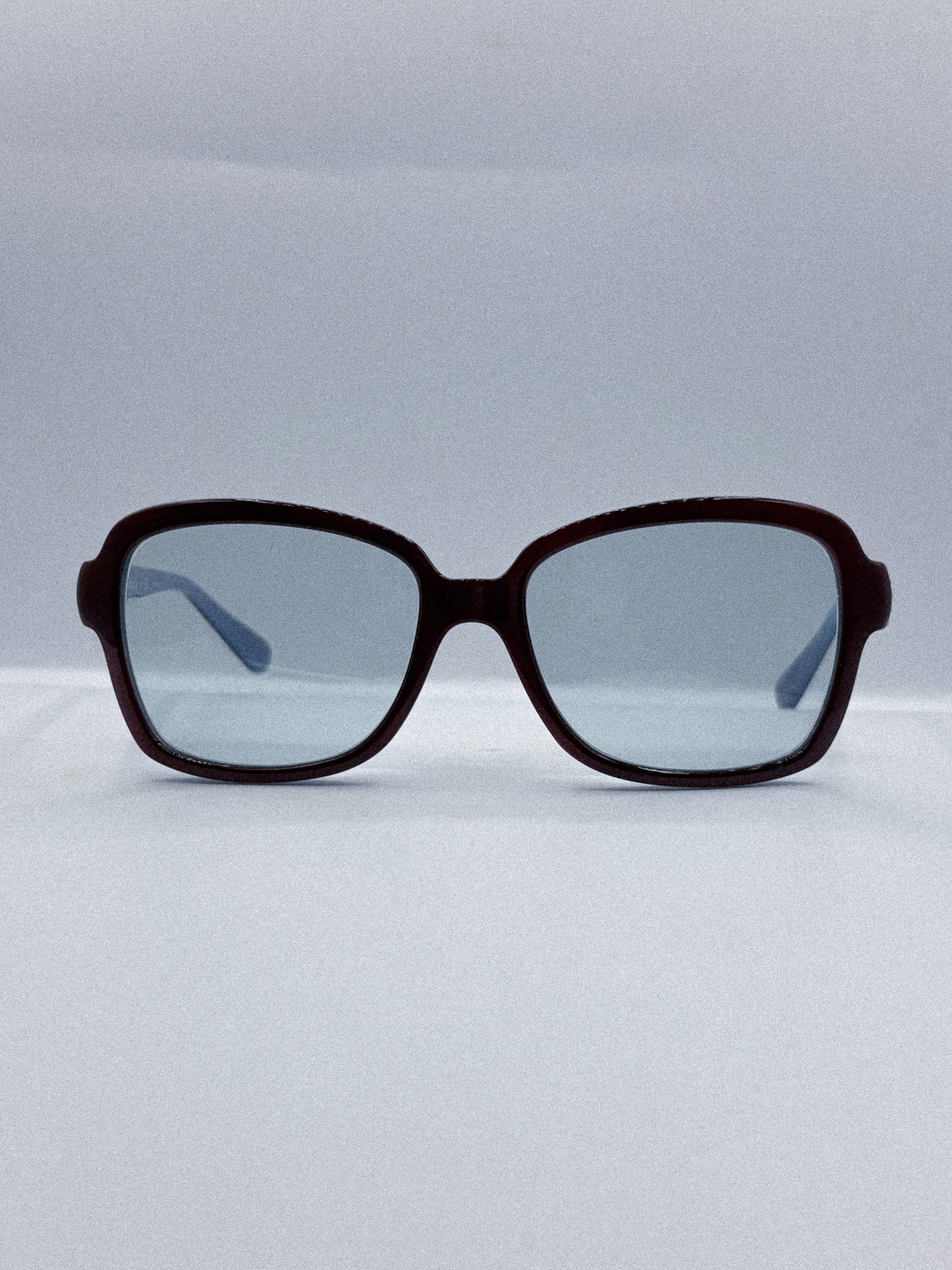 The Editor  1990s Vogue Sunglasses front side
