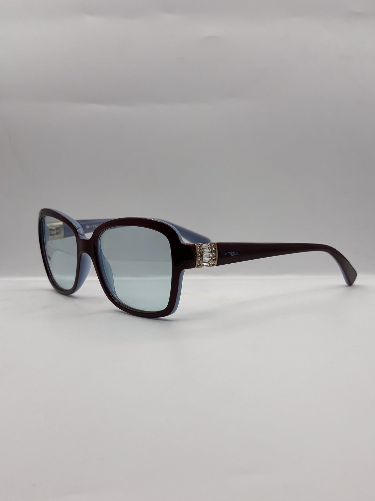 The Editor 1990s Vogue Sunglasses left side