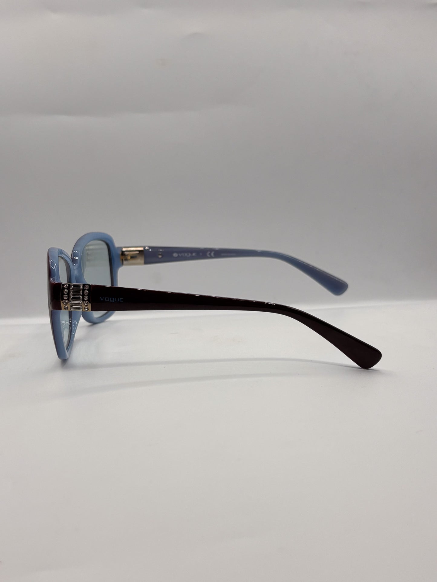 The Editor 1990s Vogue Sunglasses left side 2