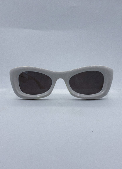 The Sculptor Bottega Veneta Sunglasses front side