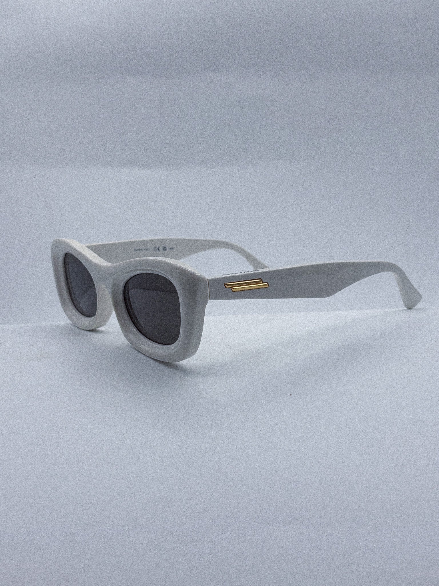 The Sculptor Bottega Veneta Sunglasses left side
