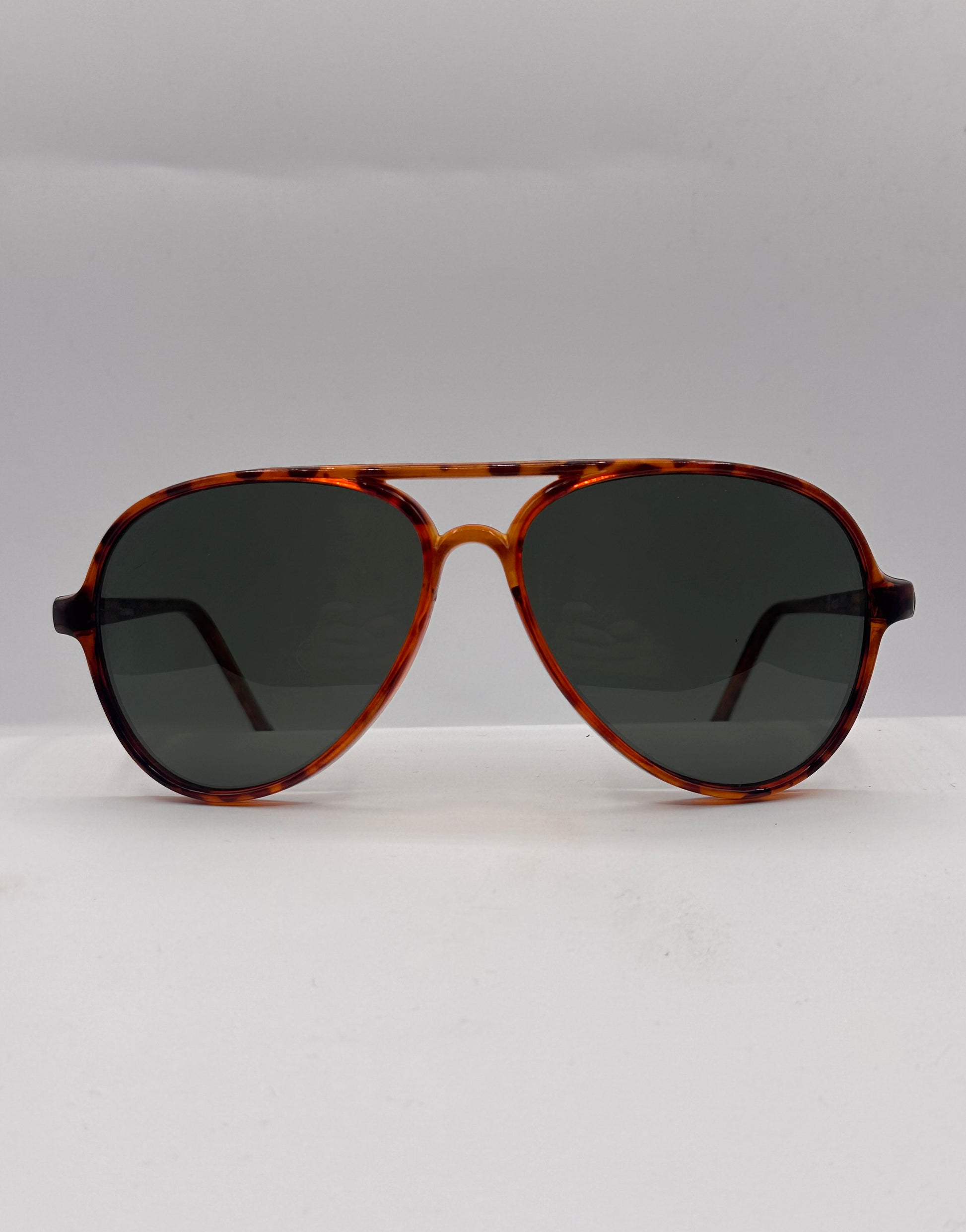 Tortoise Pilot 1970s vintage Sunglasses