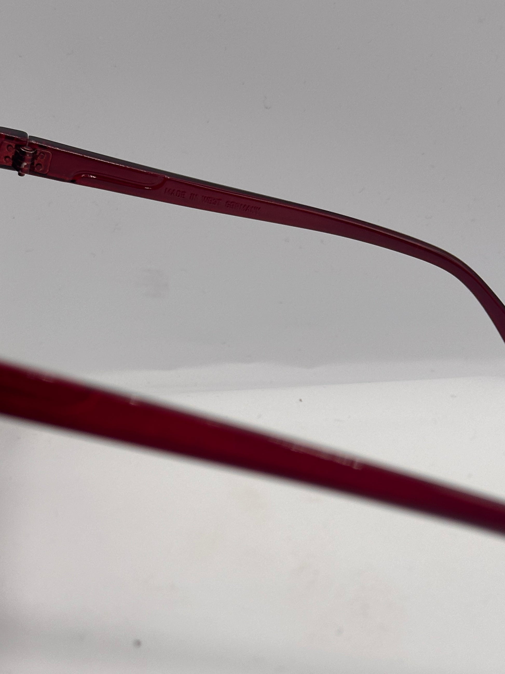 Touch of Red 1980s vintage Sunglasses, inner side