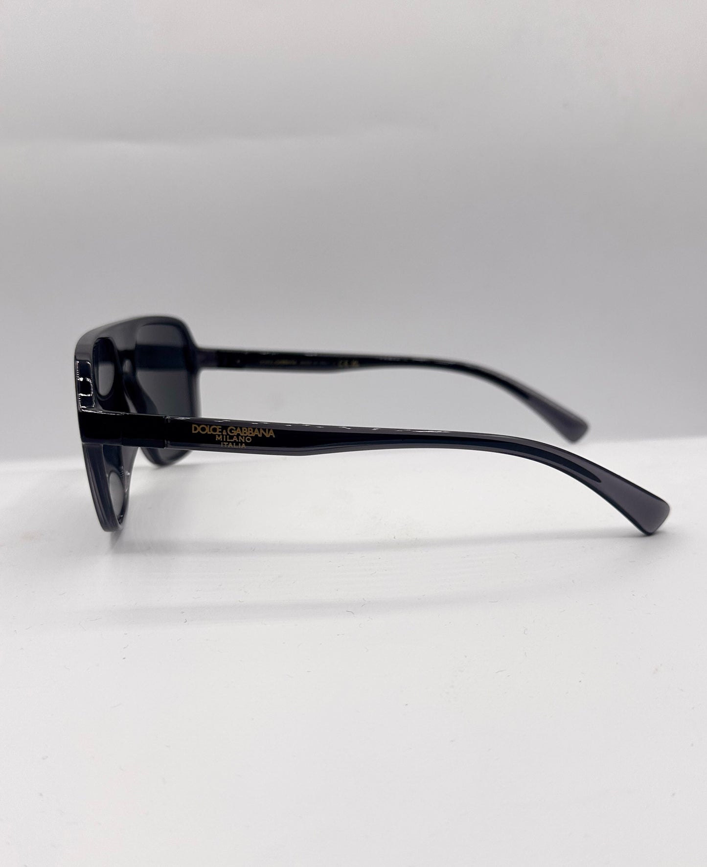 Upscale Pilot Dolce & Gabbana vintage Sunglasses, left side