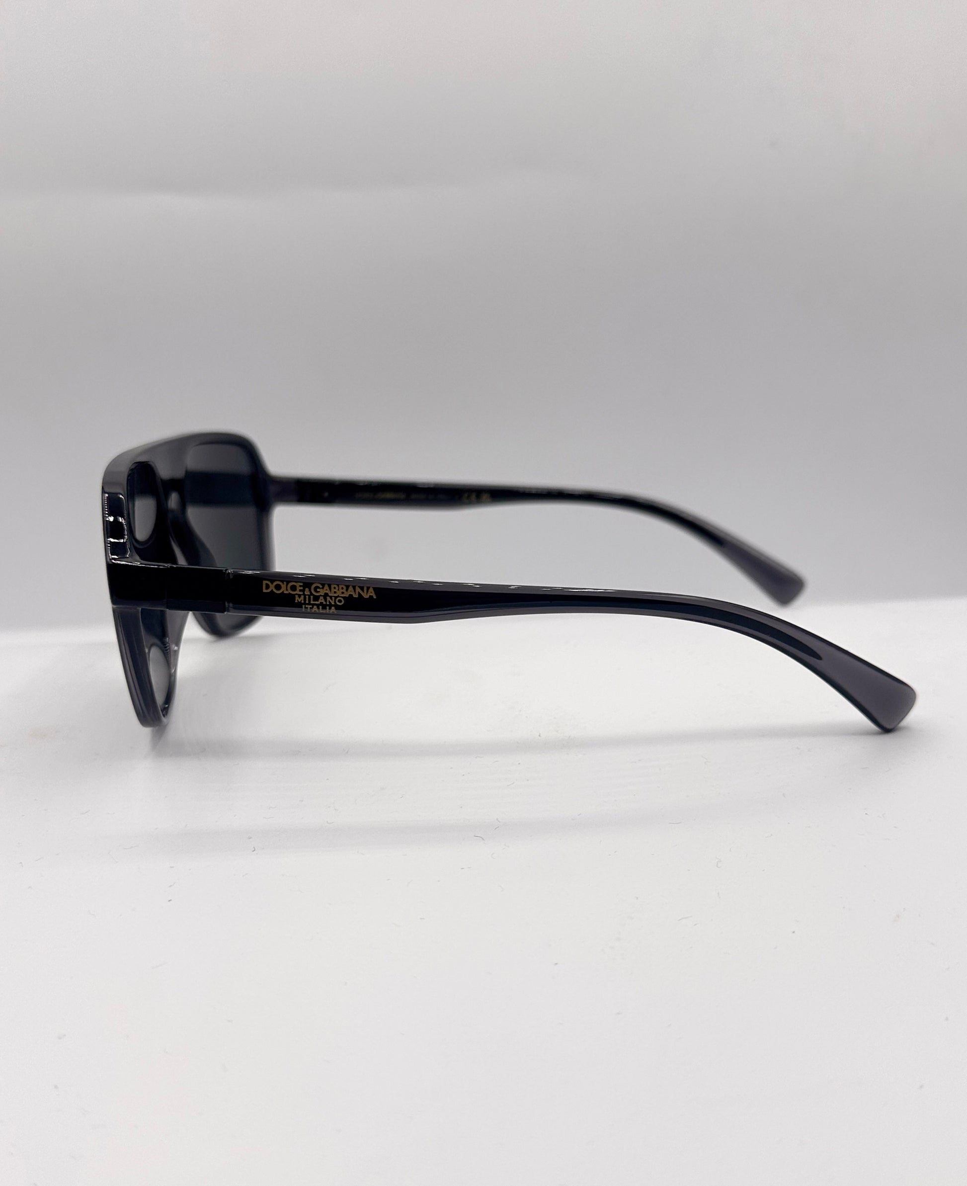 Upscale Pilot Dolce & Gabbana vintage Sunglasses, left side