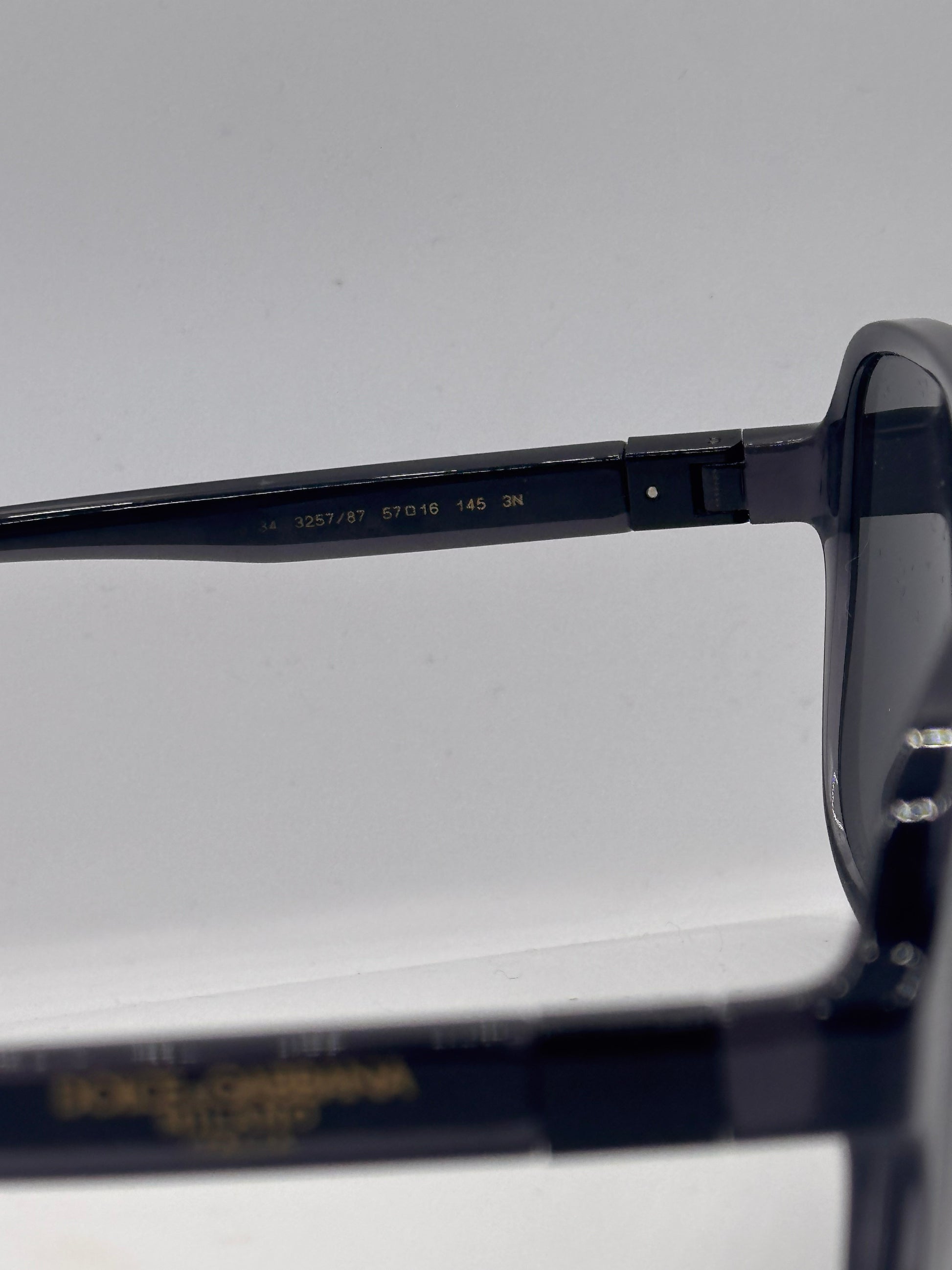 Upscale Pilot Dolce & Gabbana vintage Sunglasses, right inner side