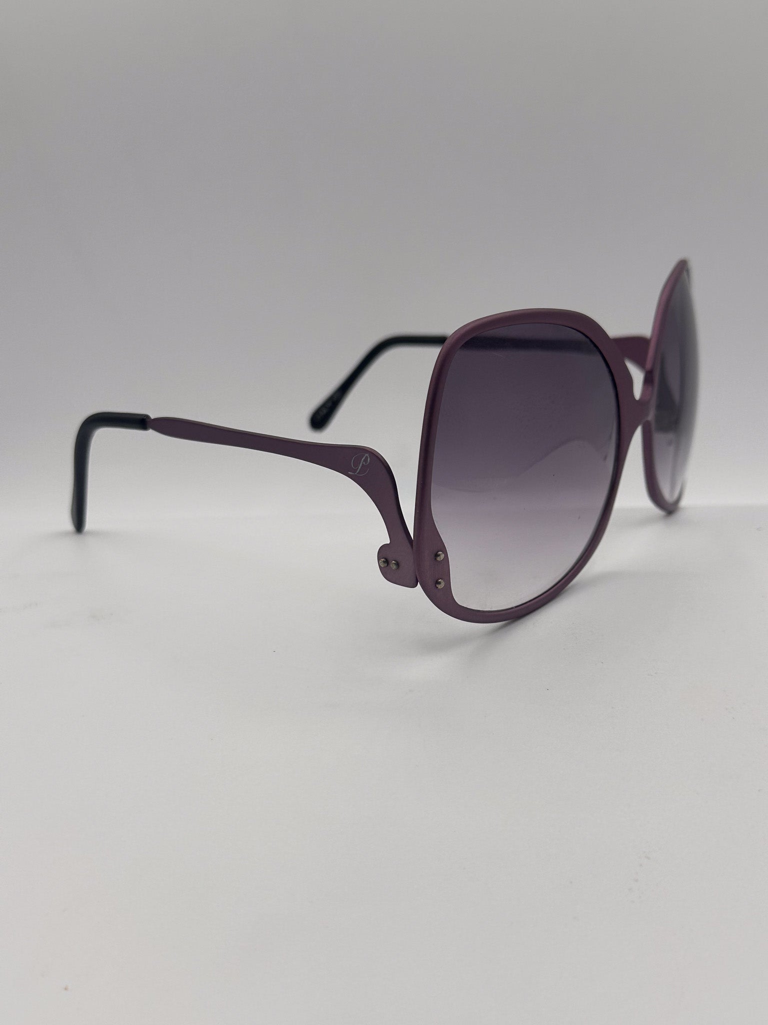 Violet Butterfly 1960s, right side