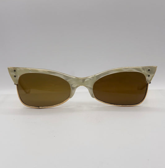 catty-opal-1950s Italian Cat Eye Vintage Sunglasses, front side